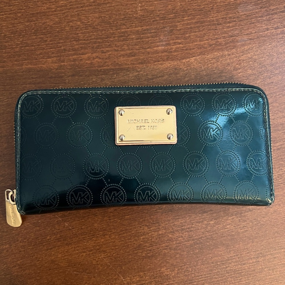 🌱2for$15 Michael Kors Jet Set Wallet
